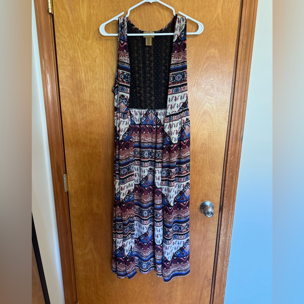 Long Vest with Multicolor Pattern